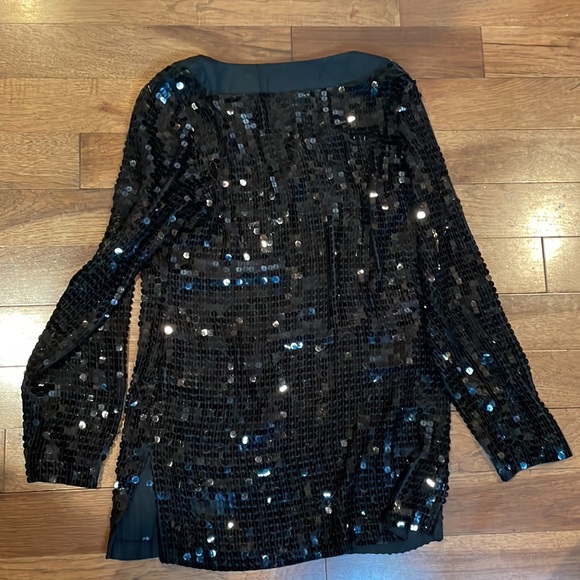 🌞Beautiful sequin Micheal Kors top! 🖤 - Picture 4 of 4